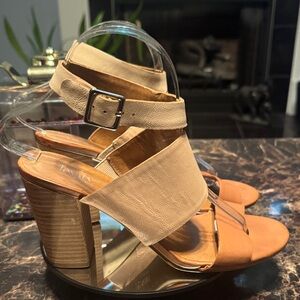 Levity Tan Leather Strappy Block Sandals - Women’s Size 8.5M